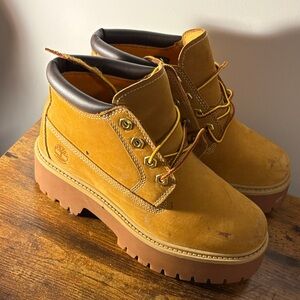 Timberland Wheat/Tan Nubuck Ankle Boots